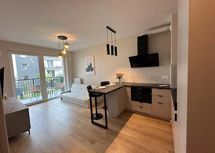 Apartament Nova Ochota, Tennis Court, Train & Bus Nearby